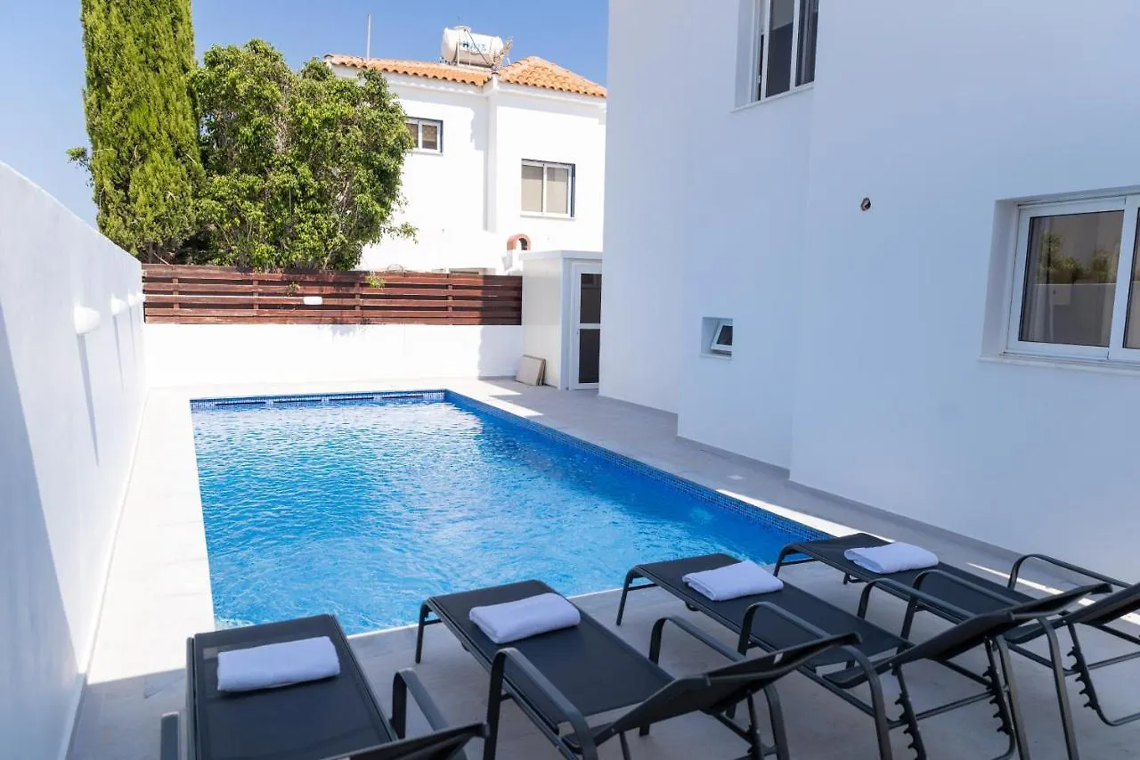 Agia Thekla Villa Ekaterina 4 Bdrm Айя-Напа 0*,  Кипр