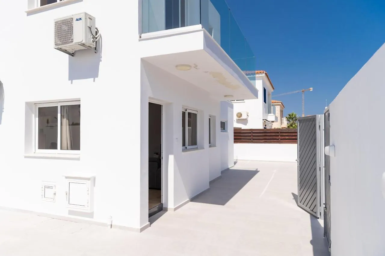 Agia Thekla Villa Ekaterina 4 bdrm Aya Napa 0*,