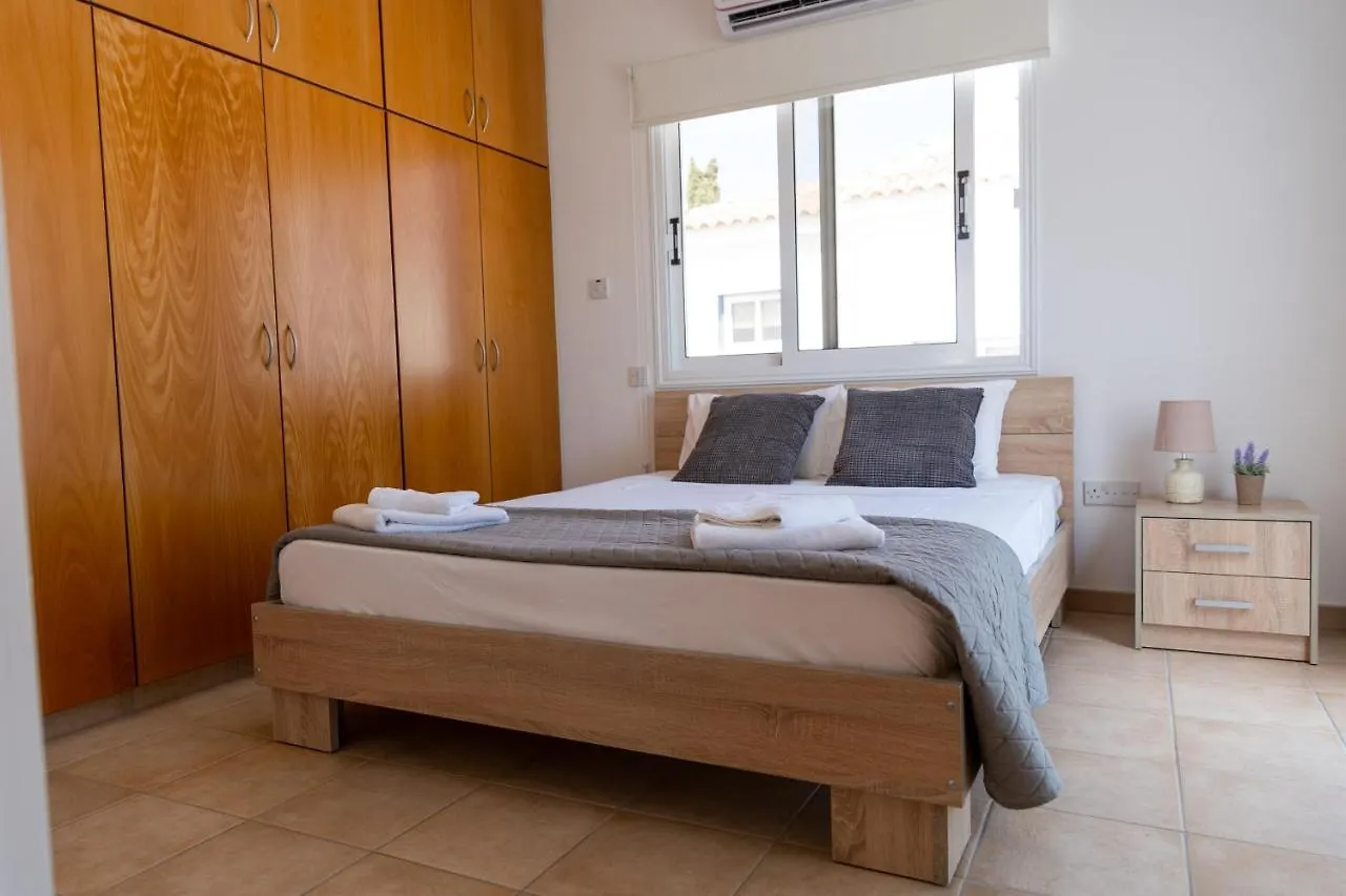 Agia Thekla Villa Ekaterina 4 bdrm Aya Napa Kıbrıs